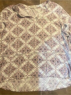 Madeline & Monroe Patterned V-Neck Blouse